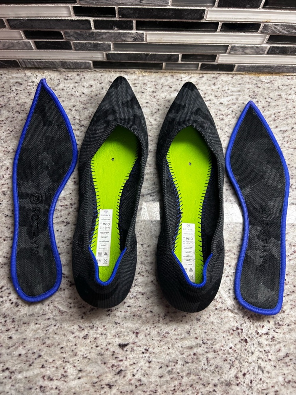 Rothy’s Gray/black CamoBlack Pointed-Toe Slip-On Shoes size 10 - Picture 3 of 9
